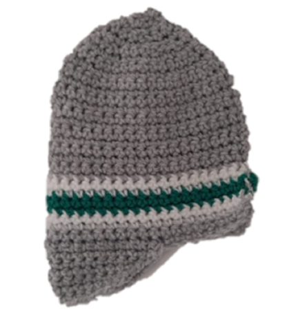 Muts in de vorm van een cap in het grijs met wit/groene streep